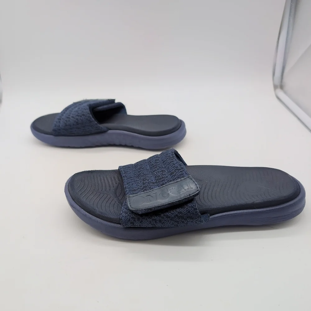 Oncai Sz 40 / 7.5 Navy Blue Slide Sandals with Knit Strap